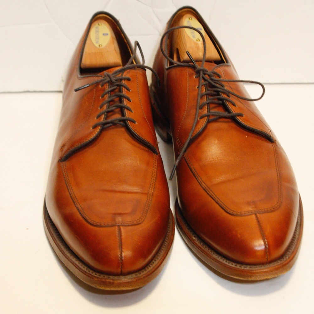 Allen Edmonds mens derby shoes.